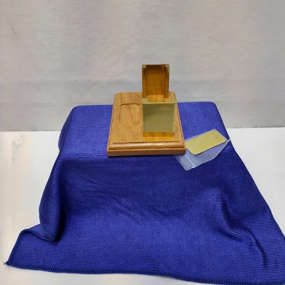 OLEE Oak & Brass Business Card Holder Presentation Stand Brass Name Plate NWOT - Picture 4 of 10
